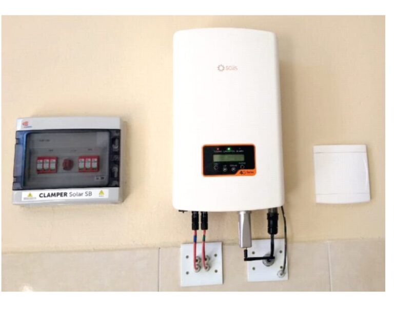 boa Instalação de sistema solar